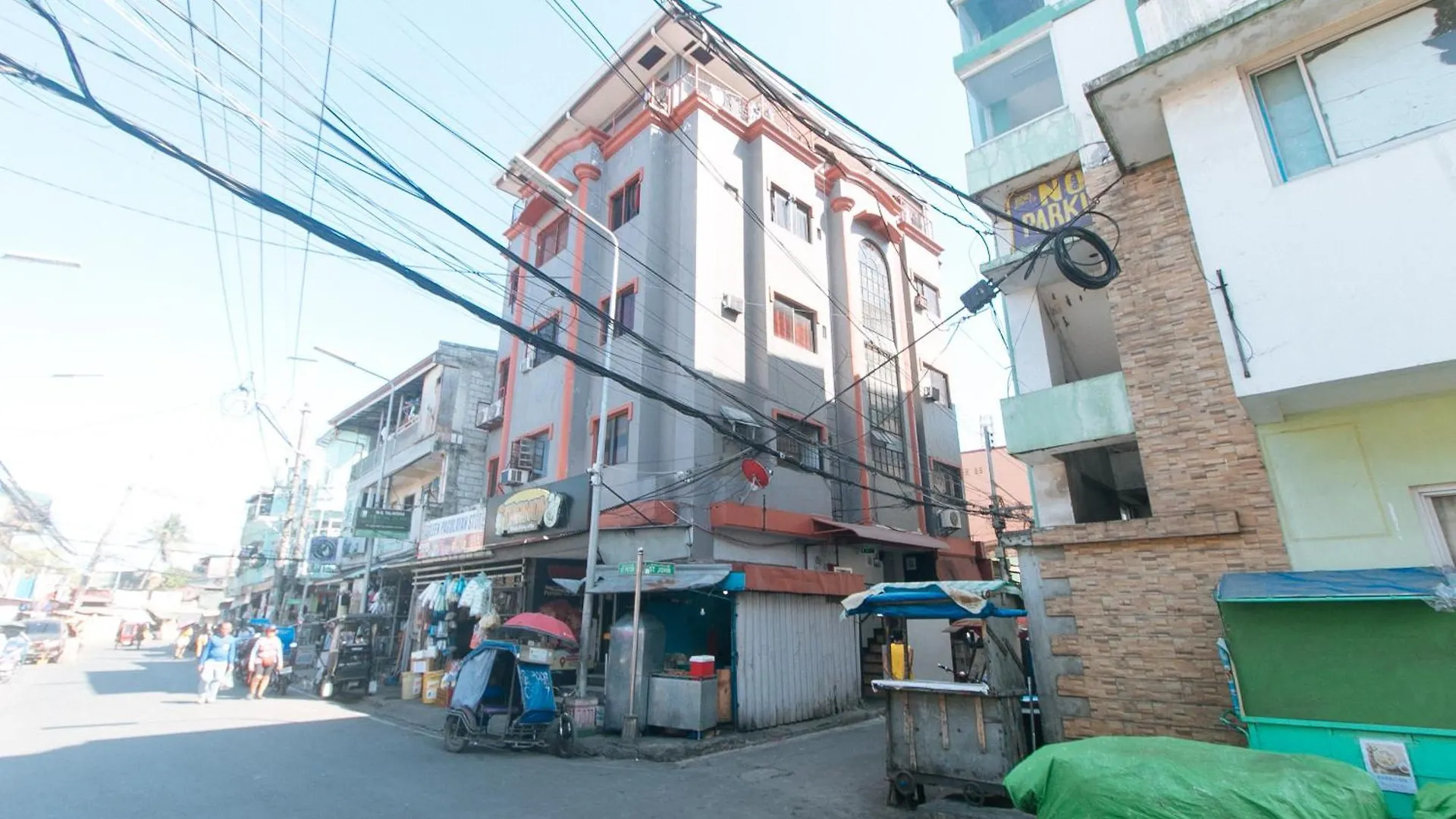 Mcp Transient Near Naia Apartment Manila 0*,  Philippines
